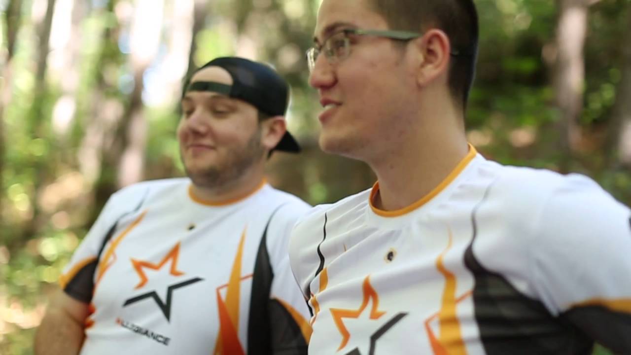 Player Spotlight Weak3n