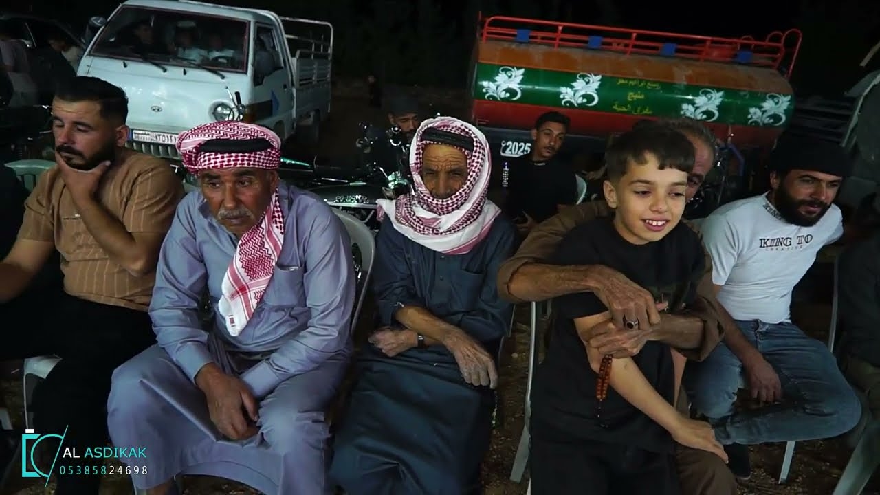 أفراح أهالي منبج قريةالطوال بني عصيدالعريس عبدالكريم البركومع الفنانين حسين أبورسول ومصطفى ابوالفوز2