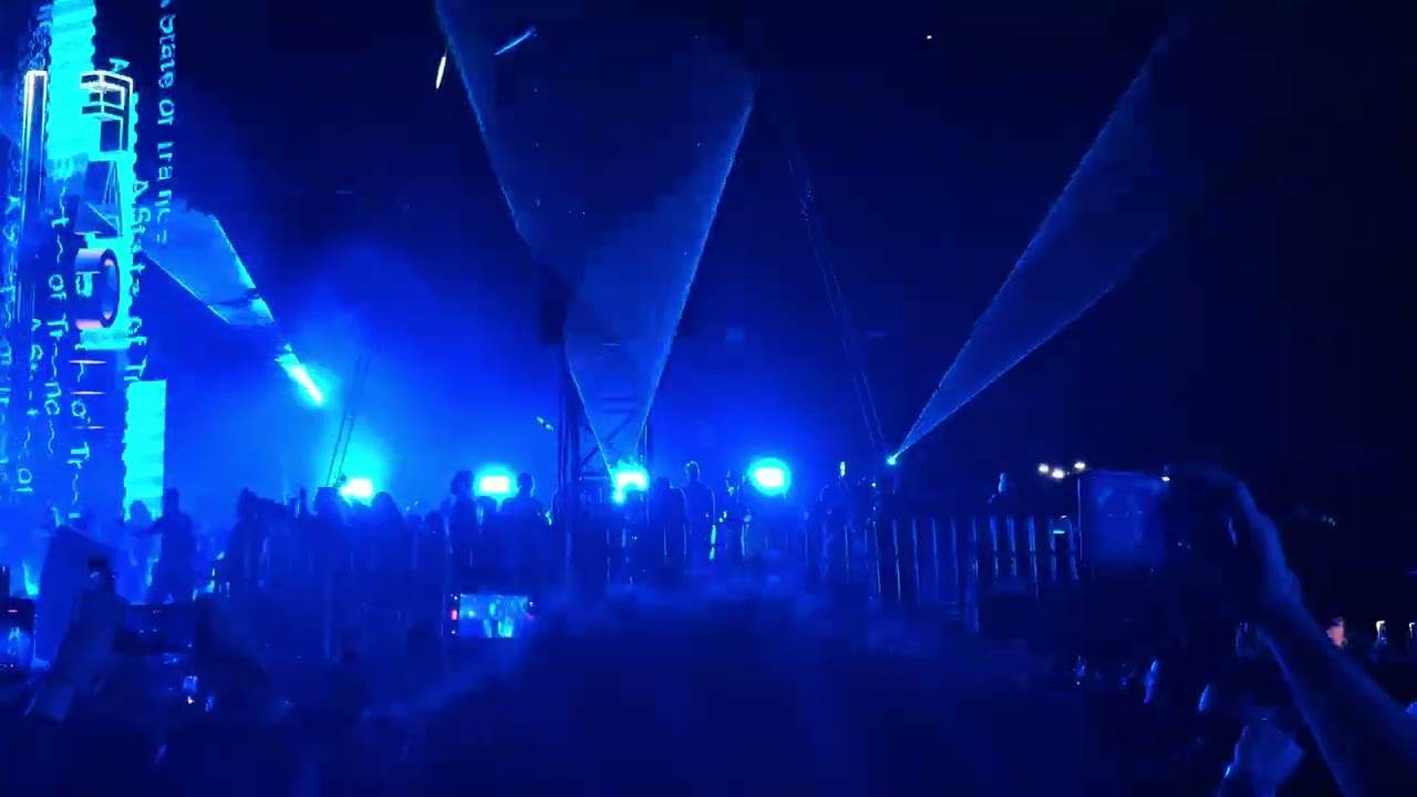 Armin Van Buuren F2F Lilly Palmer (Move It 2 the drum) 
