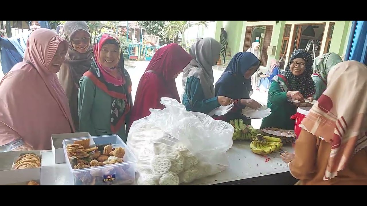 Botram usai kerja bakti di Masjid Nurul Iman RW.09 Kel. Antapani Kidul, Kec. Antapani Bandung 3Feb26