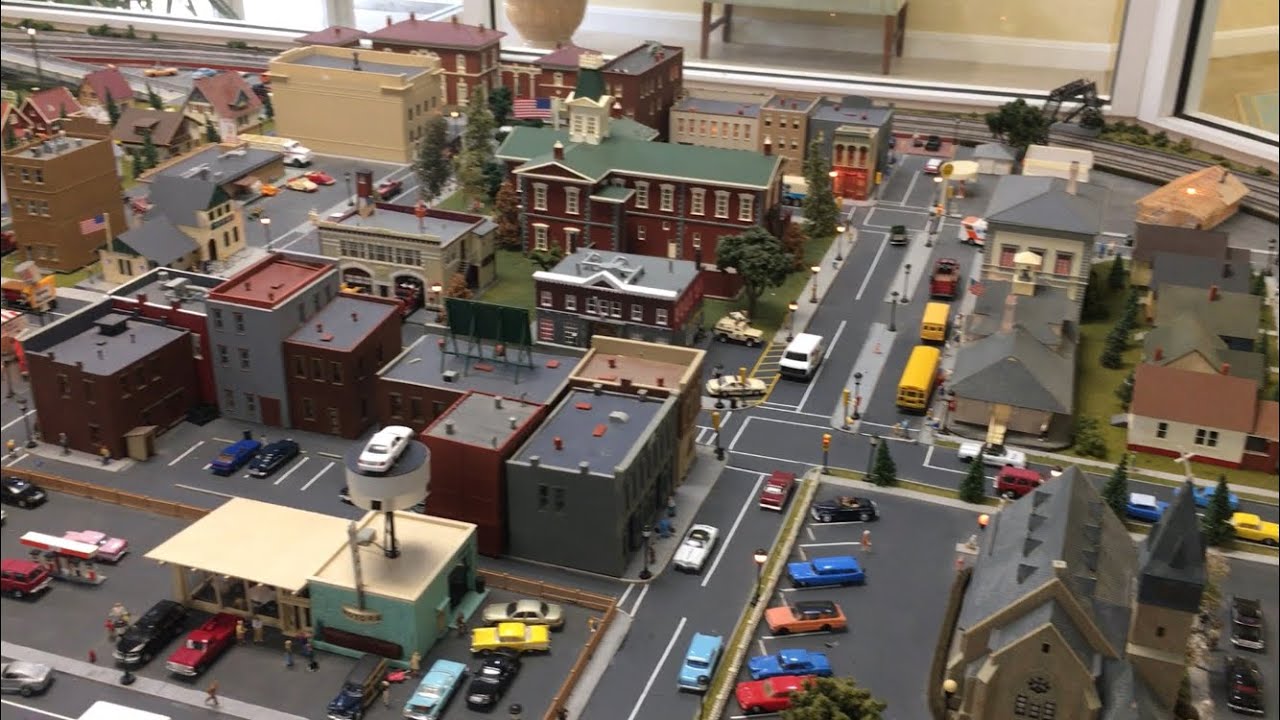 Extremely Detailed HO Scale Model Railroad