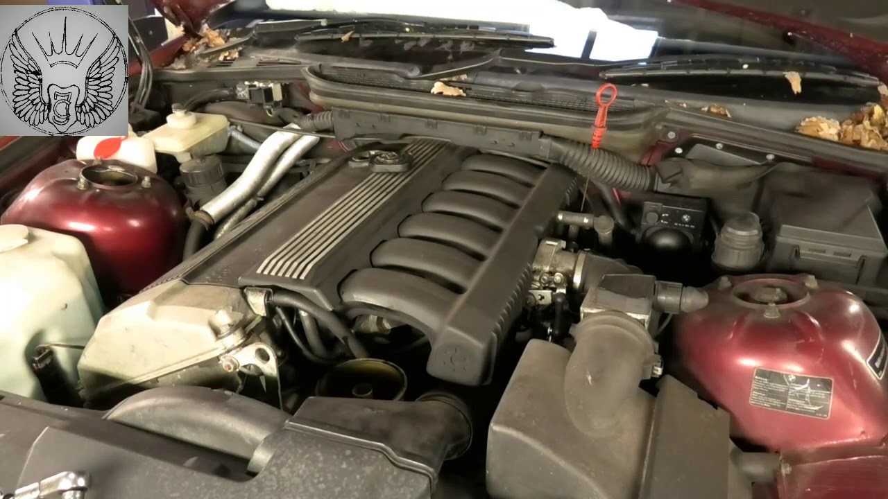 BMW E36 1992 325i oil, oil filter, screen wash fluid top up, coolant check #maintenance 