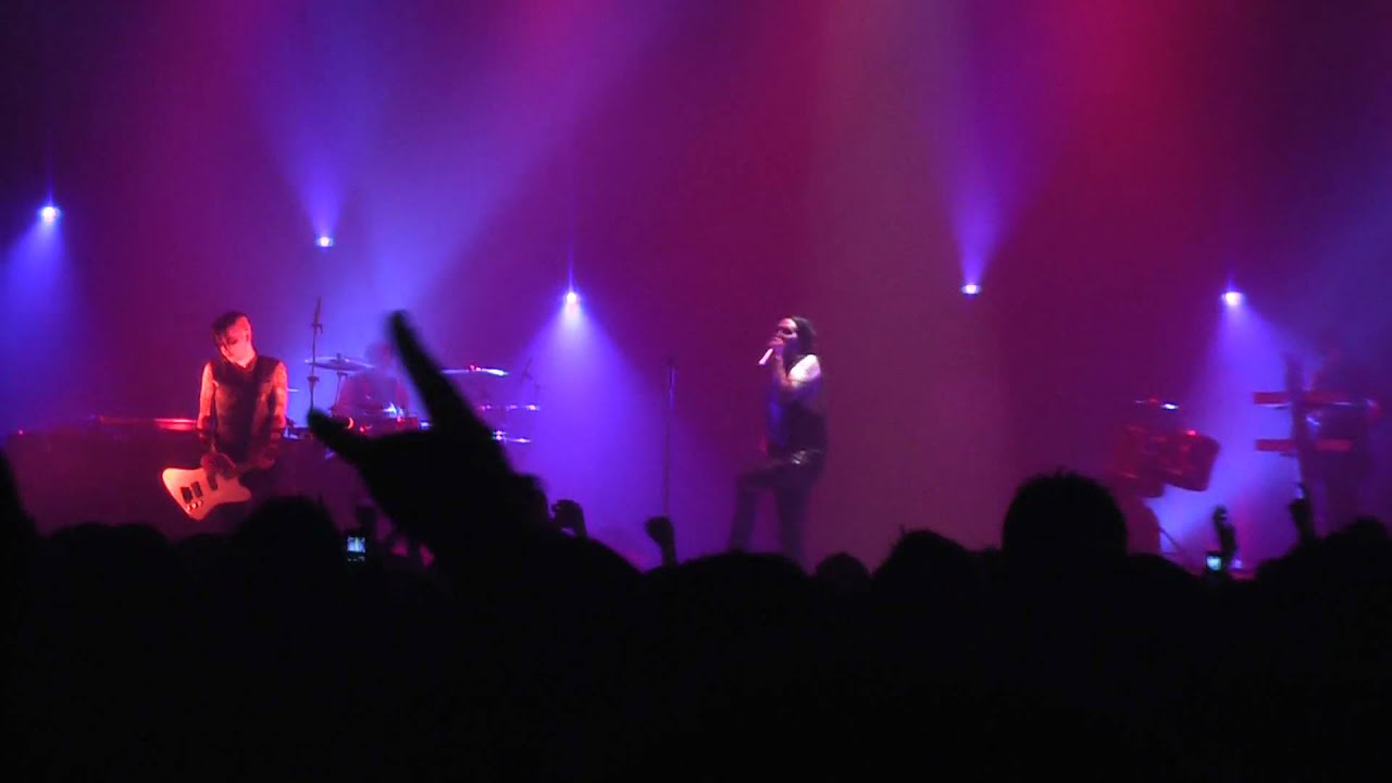 Marilyn Manson - Leave a Scar (with 