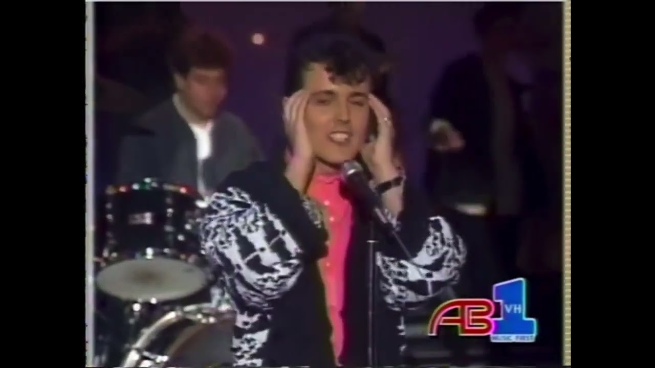 Tears For Fears American Bandstand (1985) Everybody wants to rule the world.