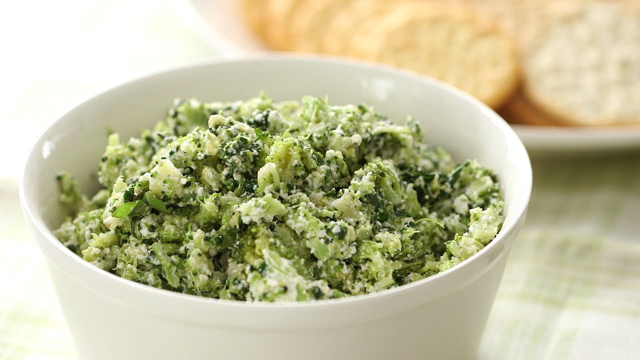Creamy Broccoli-Spinach Dip- Everyday Food with Sarah Carey