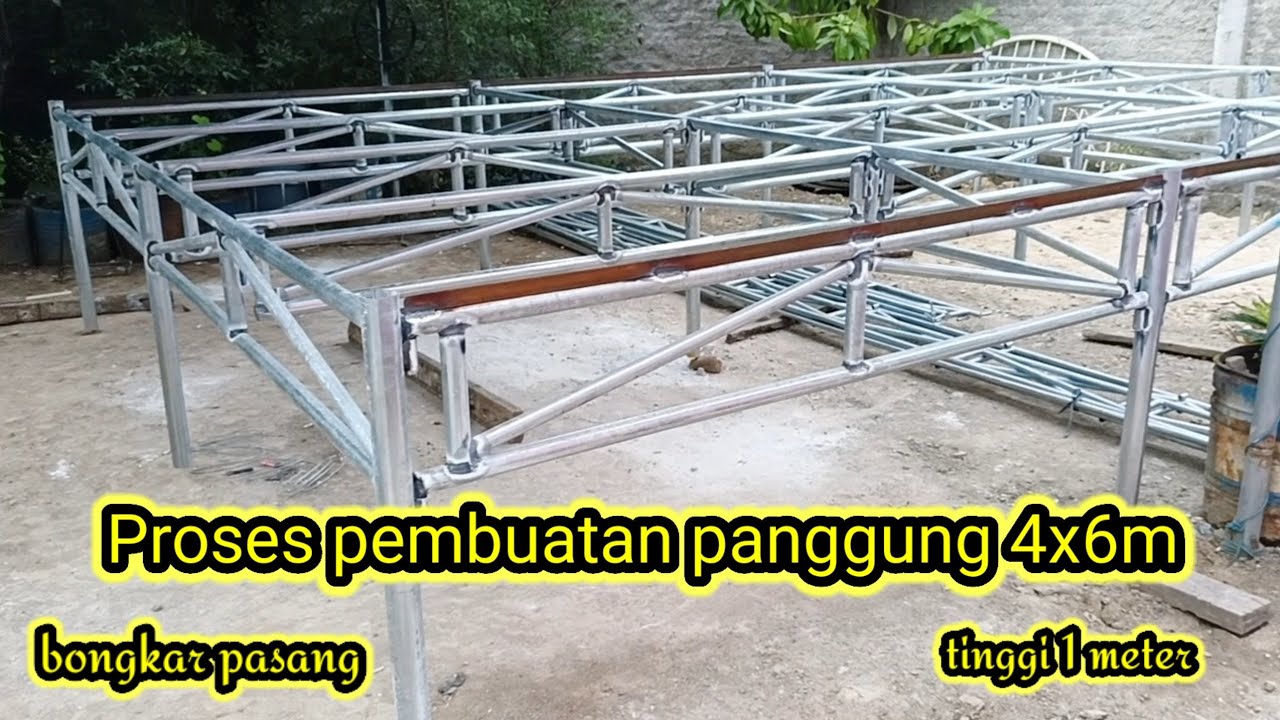 Pembuatan panggung 4x6 meter