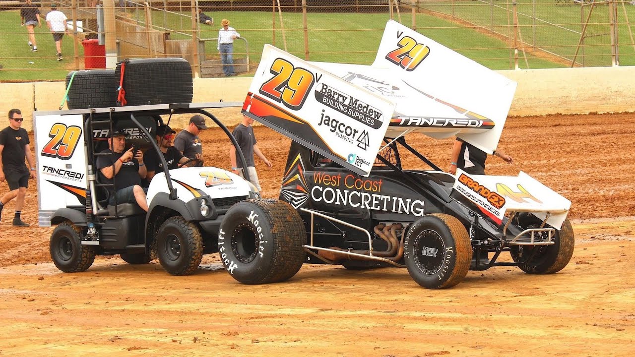 360 Sprintcars at Warrnambool Sungold milk stadium. Michael Tancredi 29v