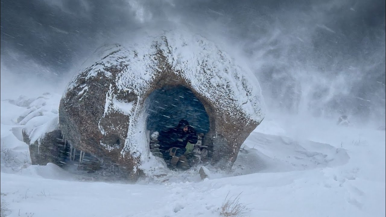 Solo Survival From Snow Storm in Frozen Mountains | bushcraft shelter saved me