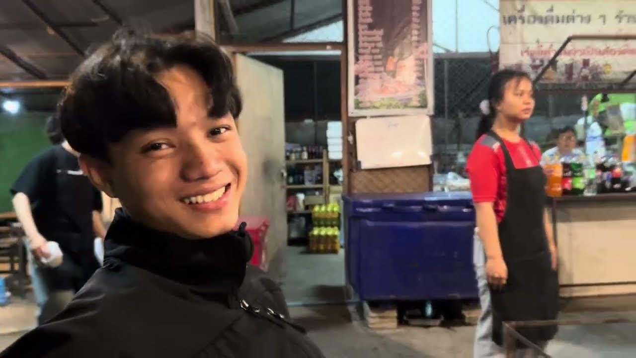 Eating Vlog // Go To Eat With My Brothers And Sister In Mae Hong Son #eating #karenni 