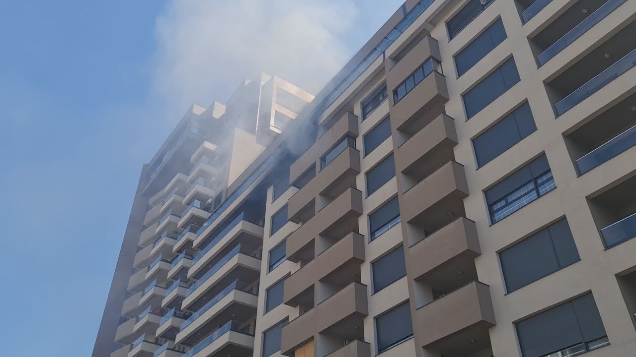 Novi požar u Tuzli. Vatrogasci brzo reagovali i spriječili širenje