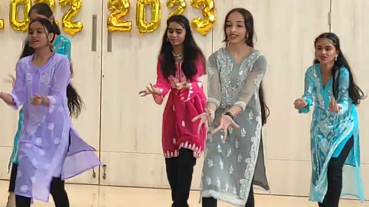 FAREWELL DANCE BY 9TH STD.
