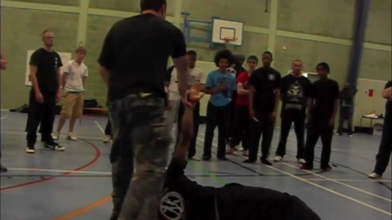 HOW TO STREET FIGHT!!! RAW COMBAT!!!