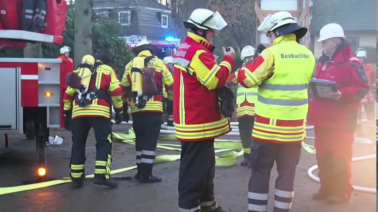 Alarmübung FF Seevetal in Meckelfeld 2015