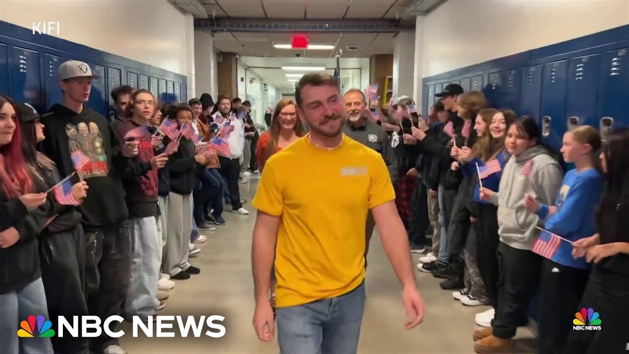 Students surprise teacher with patriotic sendoff before Navy service