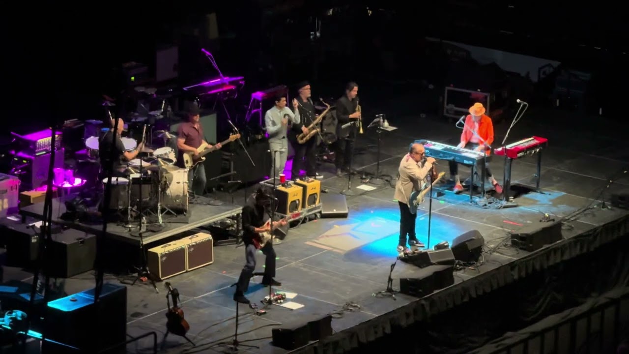Live Close By (Visit Often) - The Mavericks Live at Angel of The Winds Arena in Everett WA 7/20/2024
