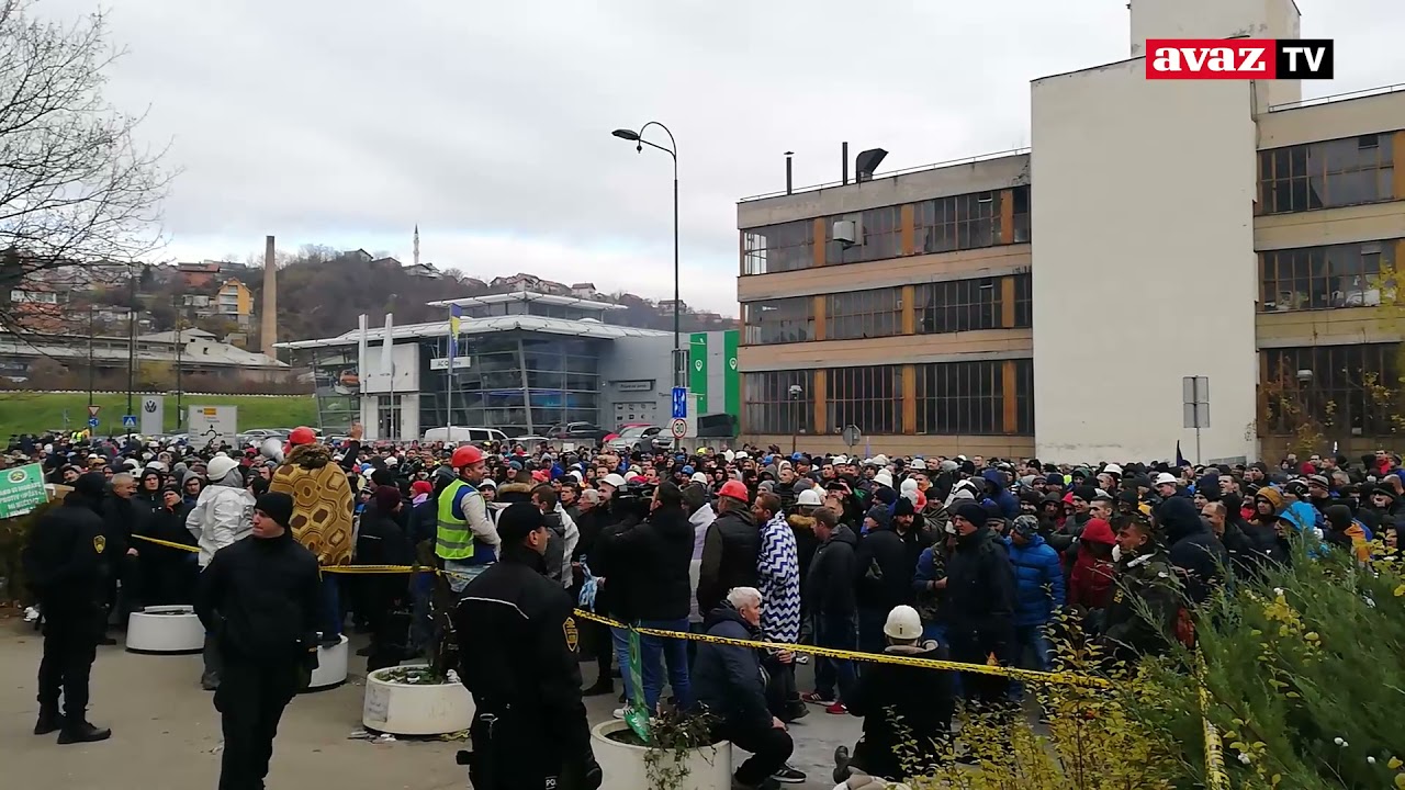 Protesti u Sarajevu: Ponovo krenulo skandiranje 