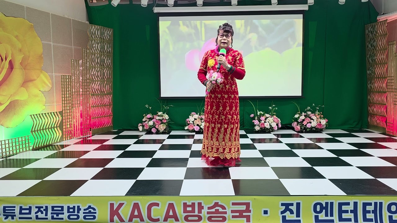 단장가수박금희 금희 스튜디오  🎤 울어라열풍아 원곡 이미자 구독좋아요 감사합니다 🎀 