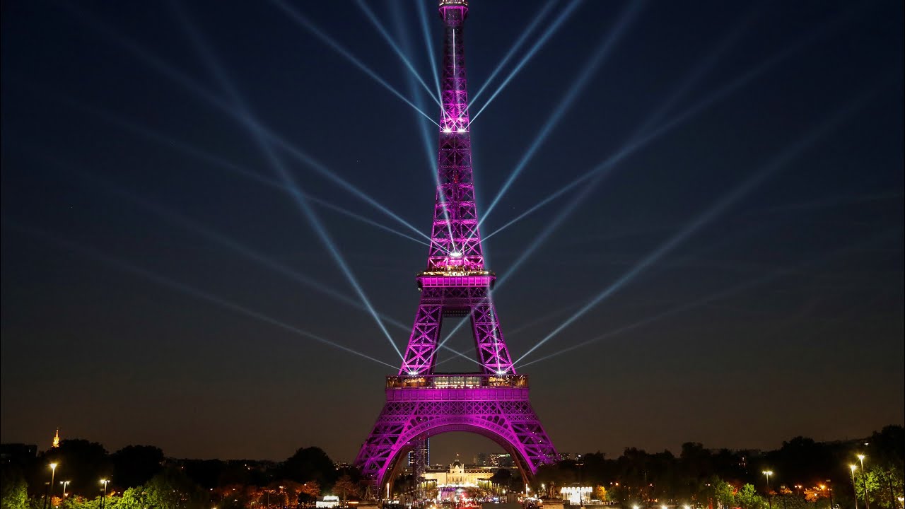 La Tour Eiffel f&ecirc;te ses 130 ans avec un spectacle son et lumi&egrave;re in&eacute;dit | AFP Images