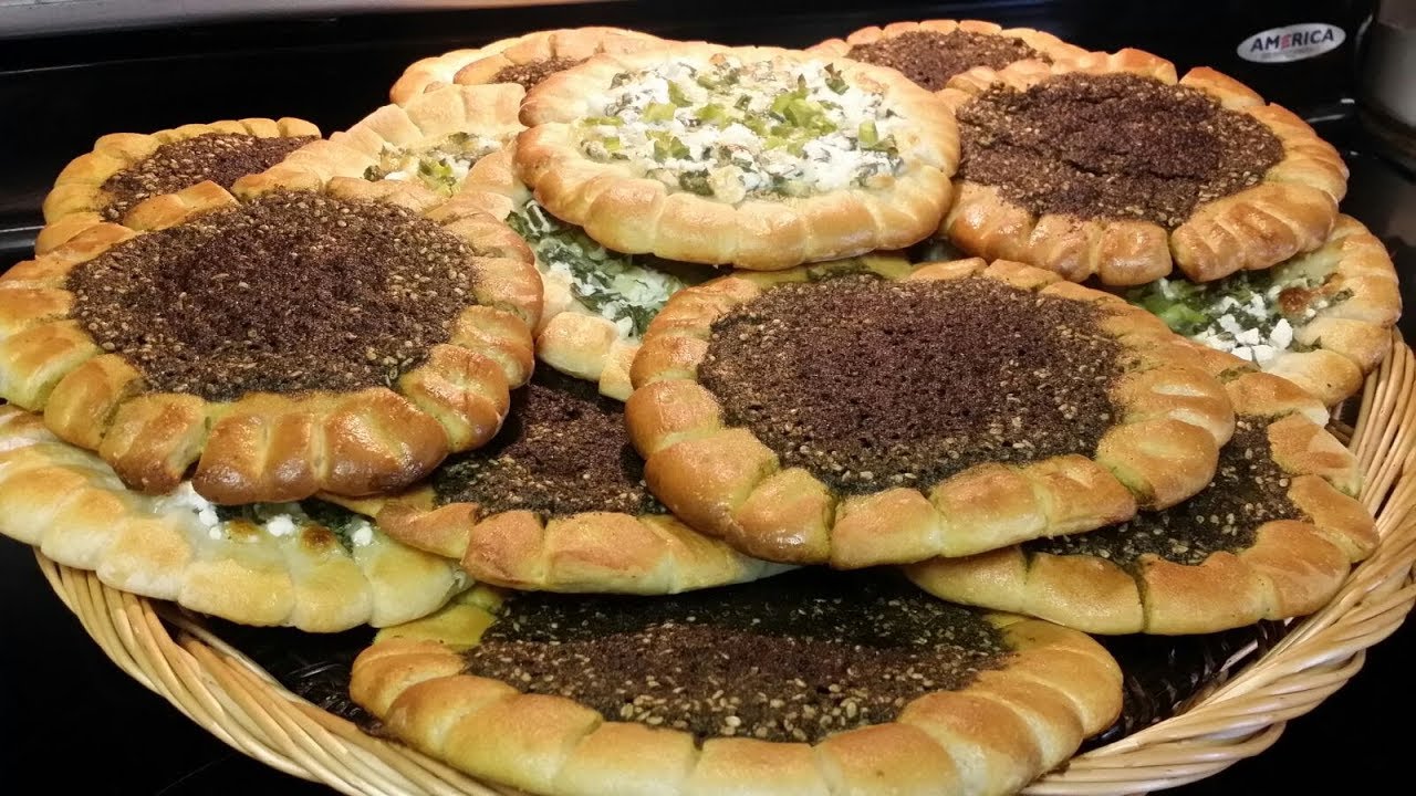 اطيب مناقيش بالزعتر والجبنه  وبعجينه هشه.. لافطار وعشاء لذيذ وسريع وخفيف مطبخ شاي مهيل الشيف ام محمد