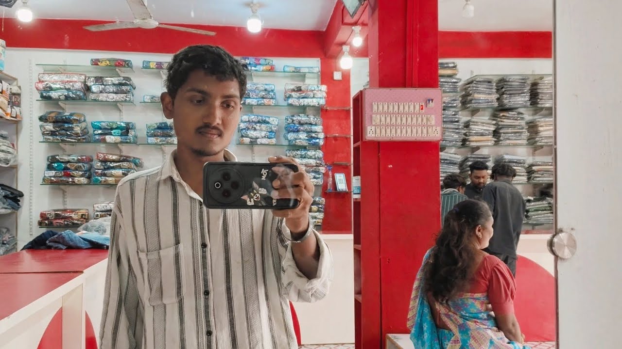 Aaj To Raat Me kapde 👕 Kharidne Gaye 😉 