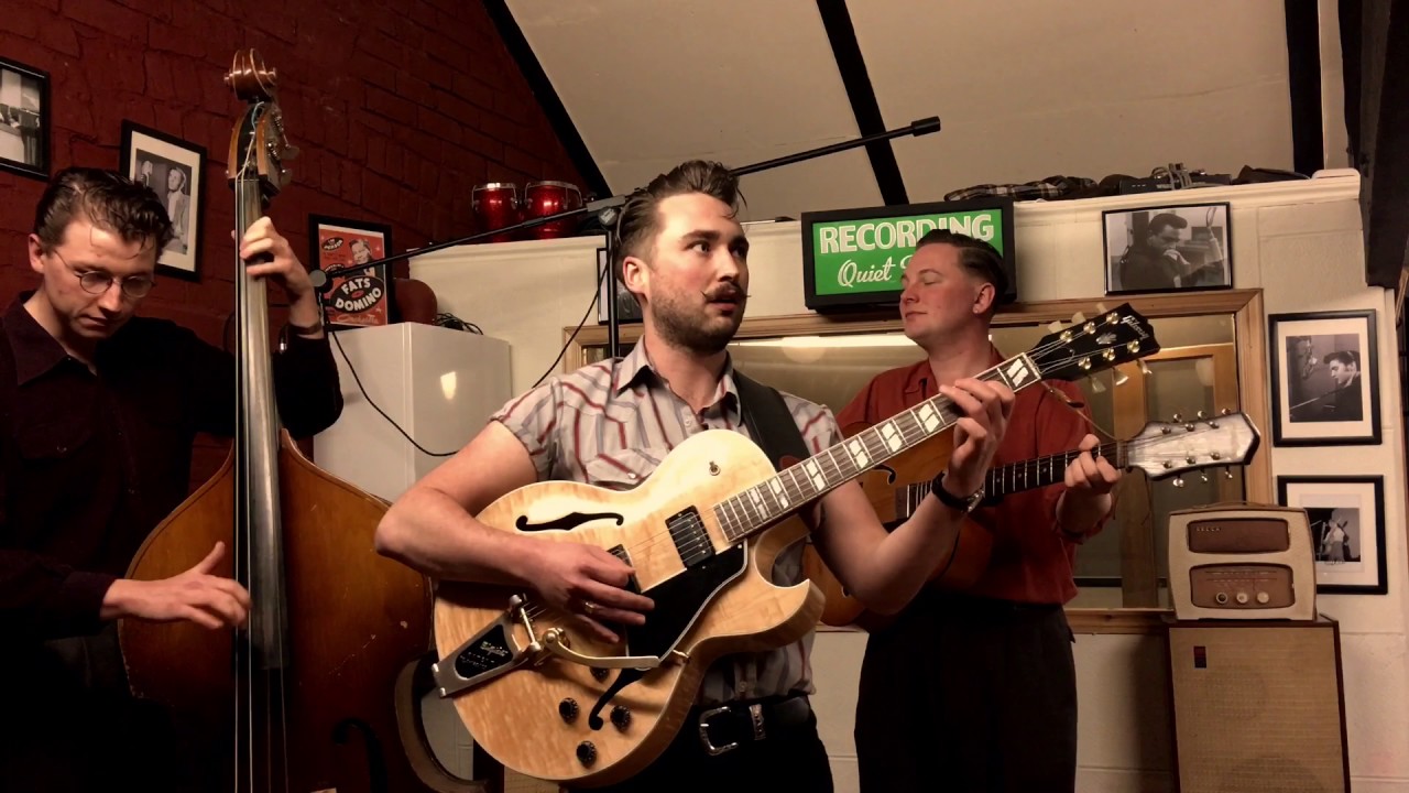 Tim Bloomer - Sugarfoot Boogie (Hank Garland)