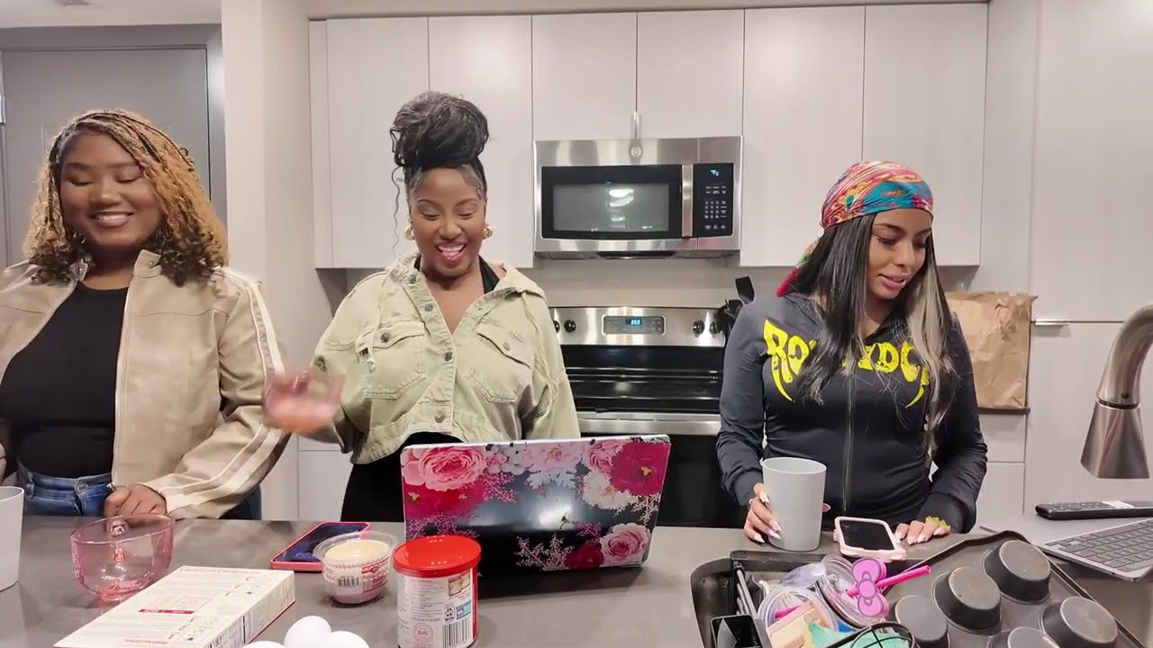 GET BAKED AND THEN BAKE WITH CHICAGO HOTTIE !!