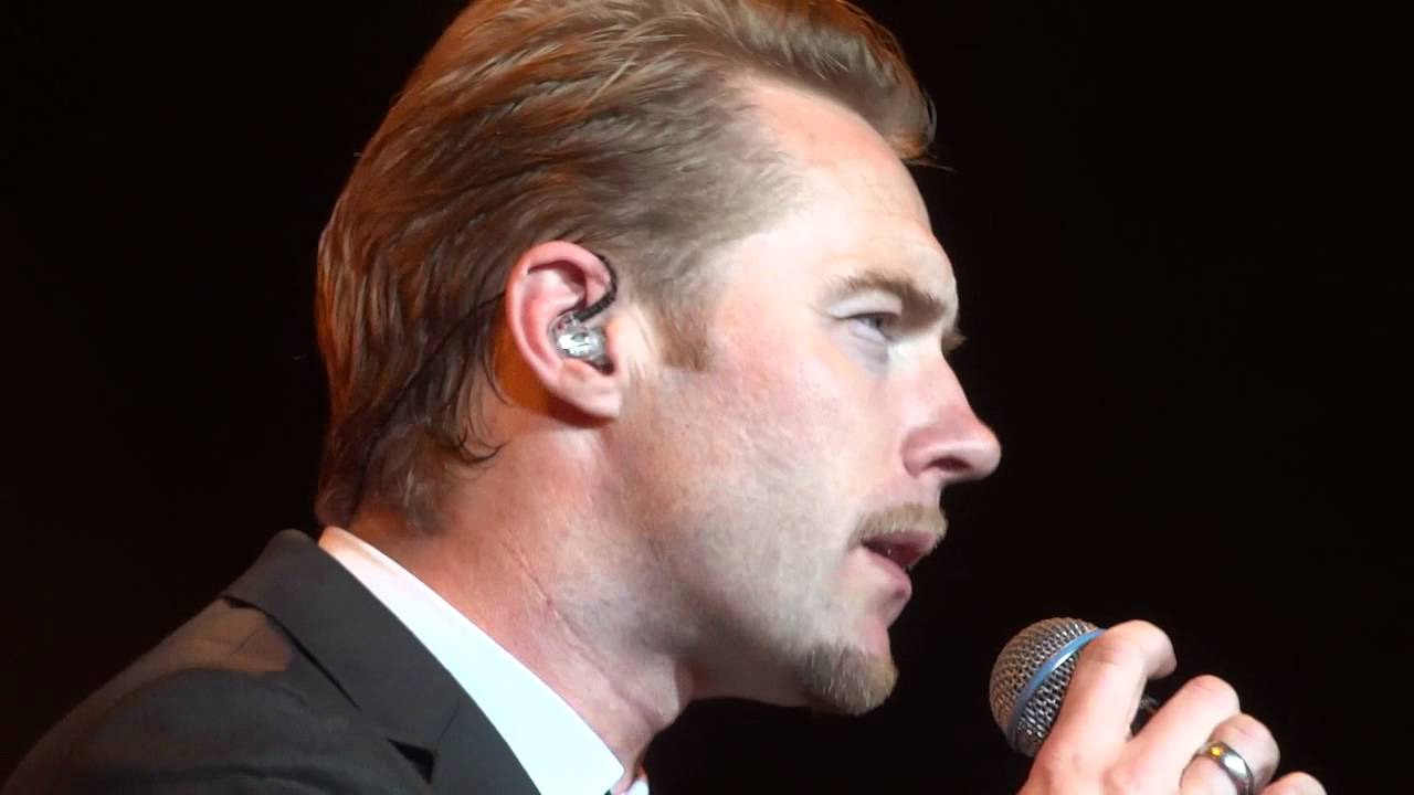 08. Ronan Keating - Summer Outside