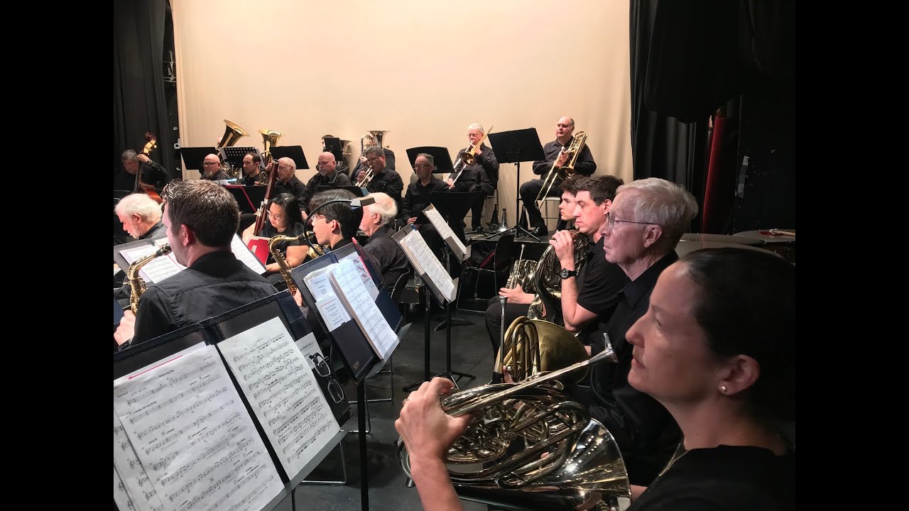 Barker arr    Broadway Showstoppers Overture