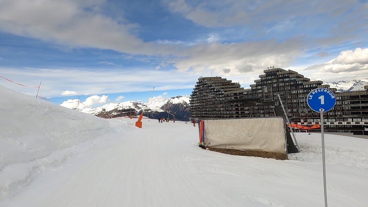 La Plagne GoPro POV Skiing | Blue Pavane & Blue Reservoir | Fresh Snow | 4K Helmet Cam | April 2022