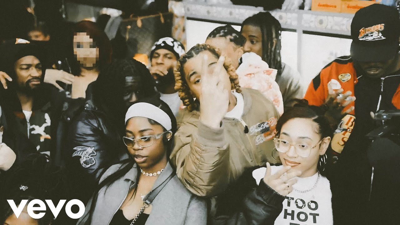Fckbwoy!, Shaq Capalot, GG Tef - TOO MANY BADDIES! (Official Music Video)