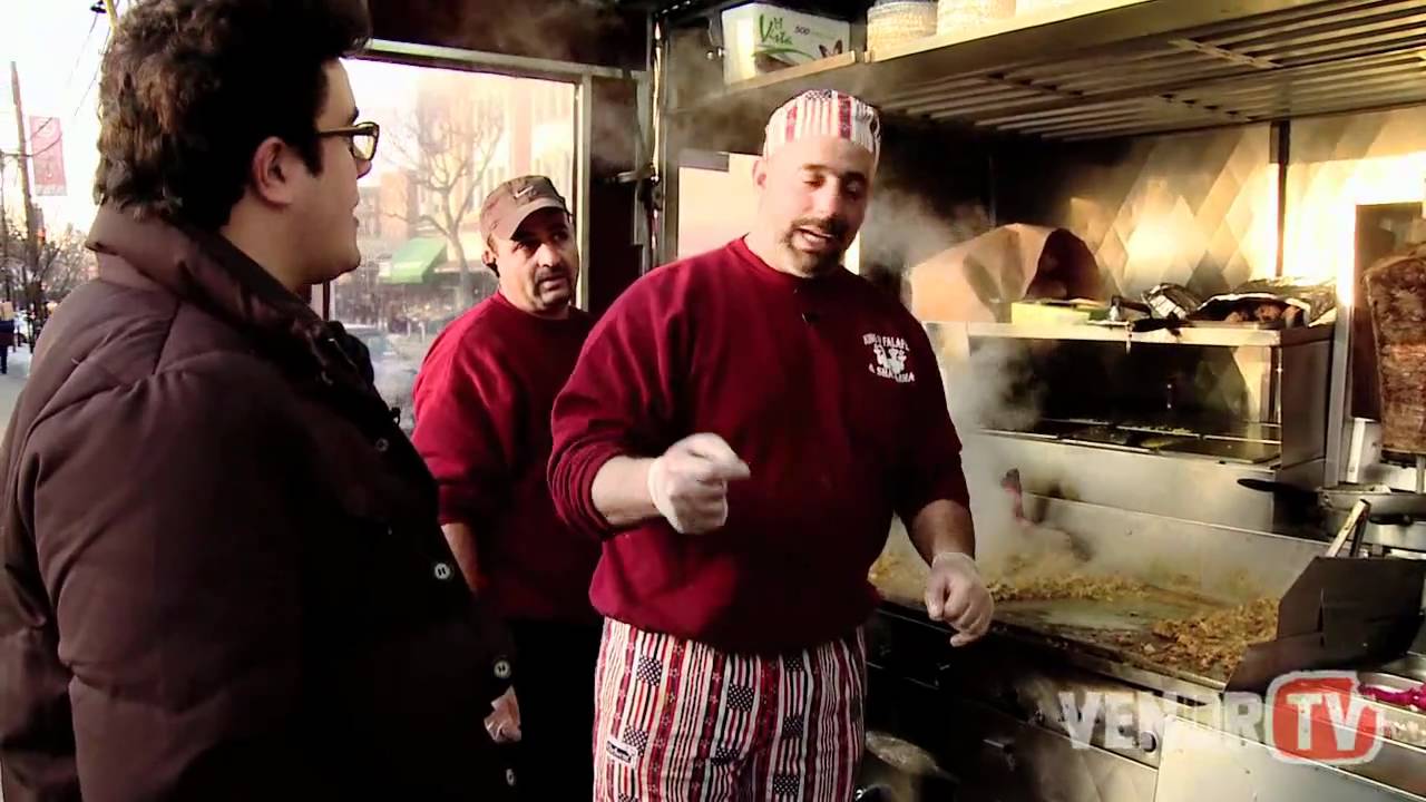 Street Food: The King of Falafel & Schwarma (Astoria, NY) : VendrTV