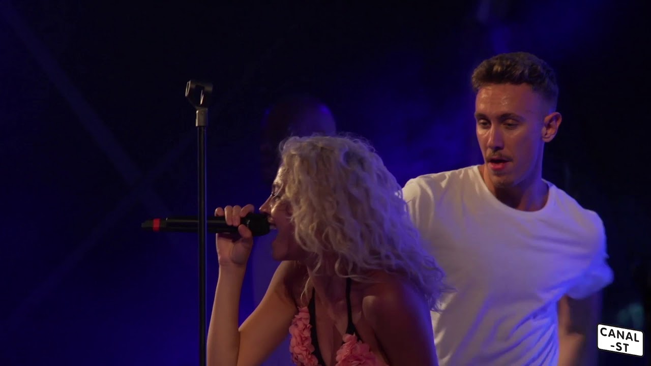 Pixie Lott Performing 
