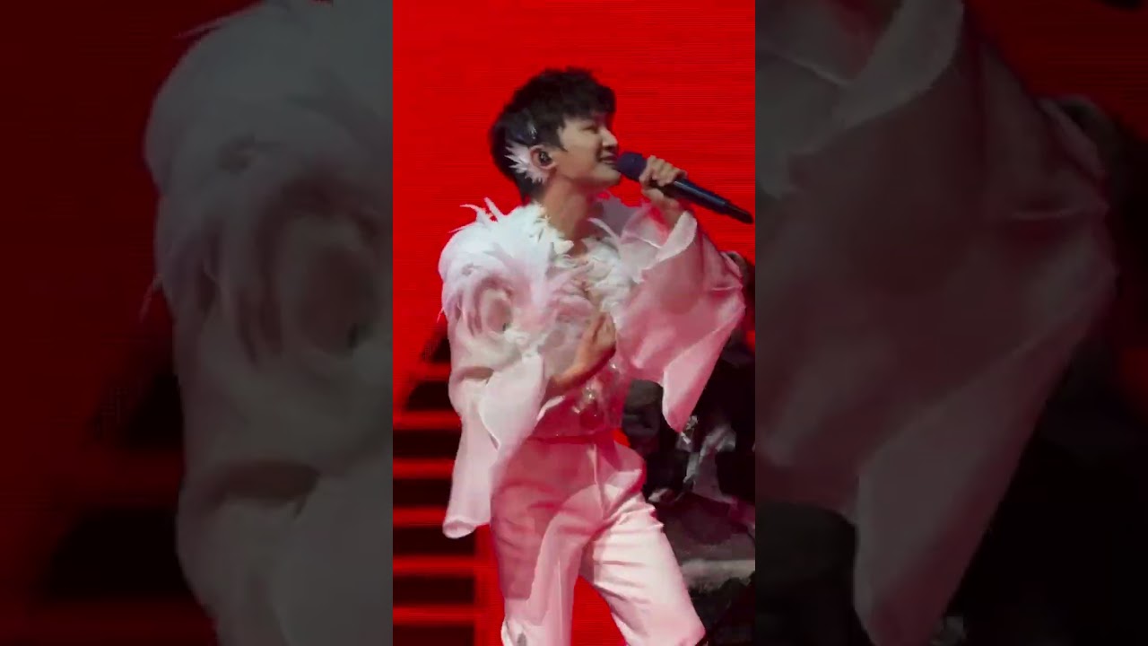 《Monsters》  周深Charlie Zhou Shen 悉尼演唱会_9.29Hz世界巡回演唱会 2025.4.6 Cr. 秋的旅行手帐 (小红书)