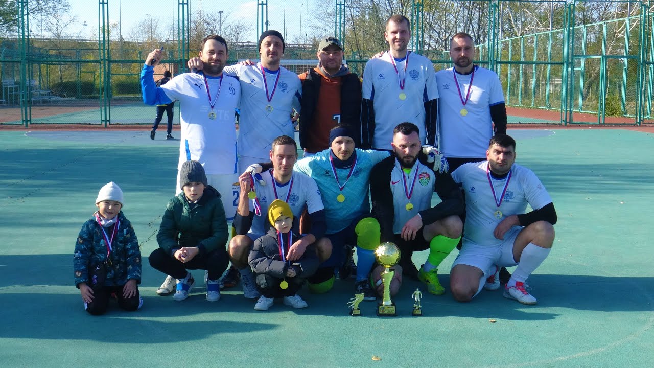 Награждение победителей Второй лиги 5х5