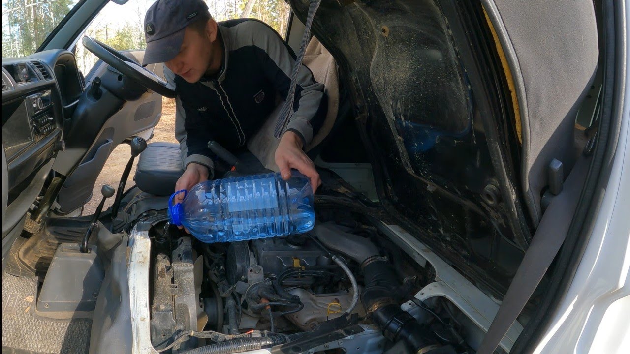 Замена Антифриза с промывкой системы охлаждения.Nissan Vanette(Mazda Bongo SK82)