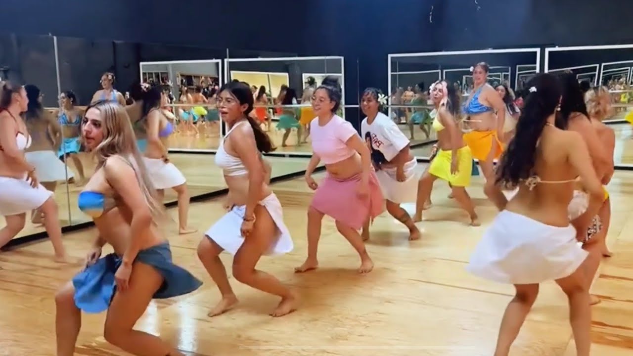 Tahiti girls unique dance performance 😘😘 #tahiti #danceperformance # #dancepractice #dance