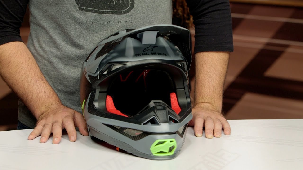 Alpinestars Supertech S-M10 Carbon Helmet Review