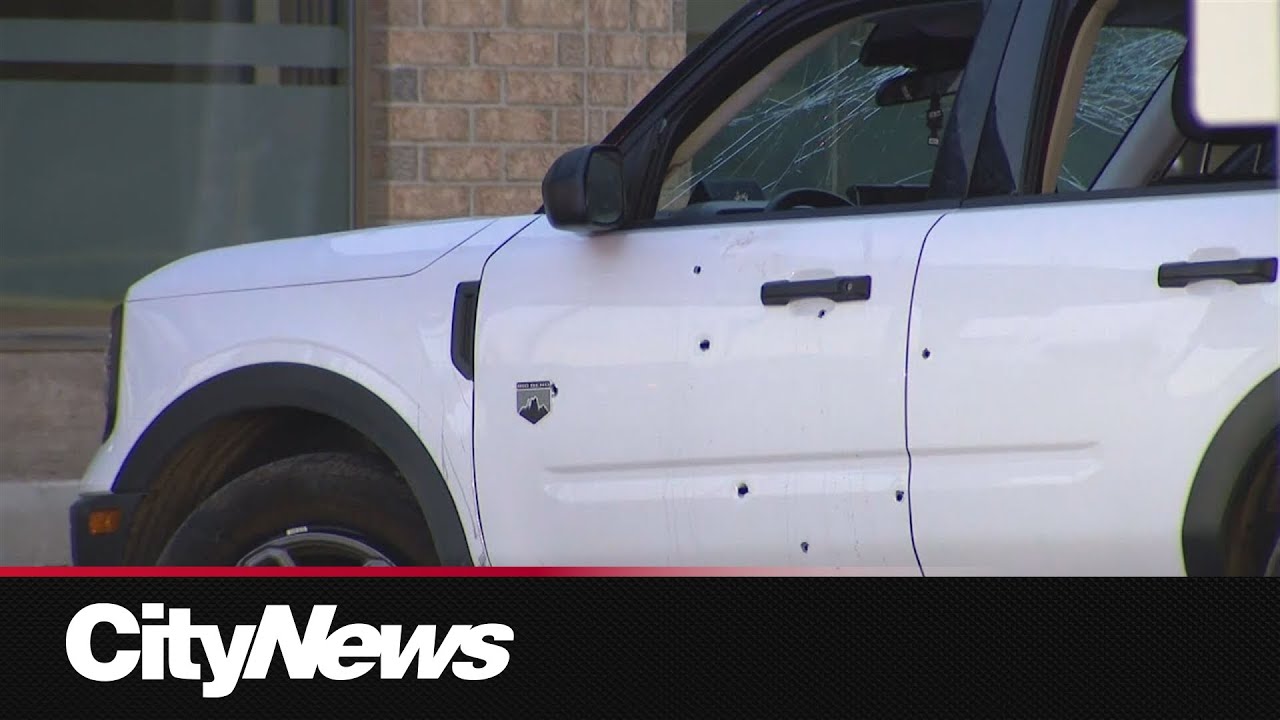Mississauga shoot-out between two drivers leaves one man injured