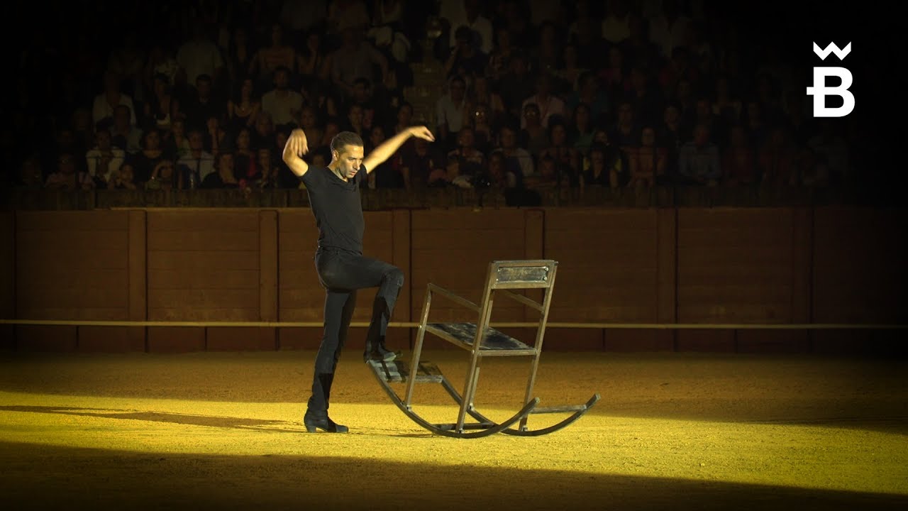 ISRAEL GALVÁN ABRIÓ LA BIENAL CON UNA VERSIÓN EN 360º DE 