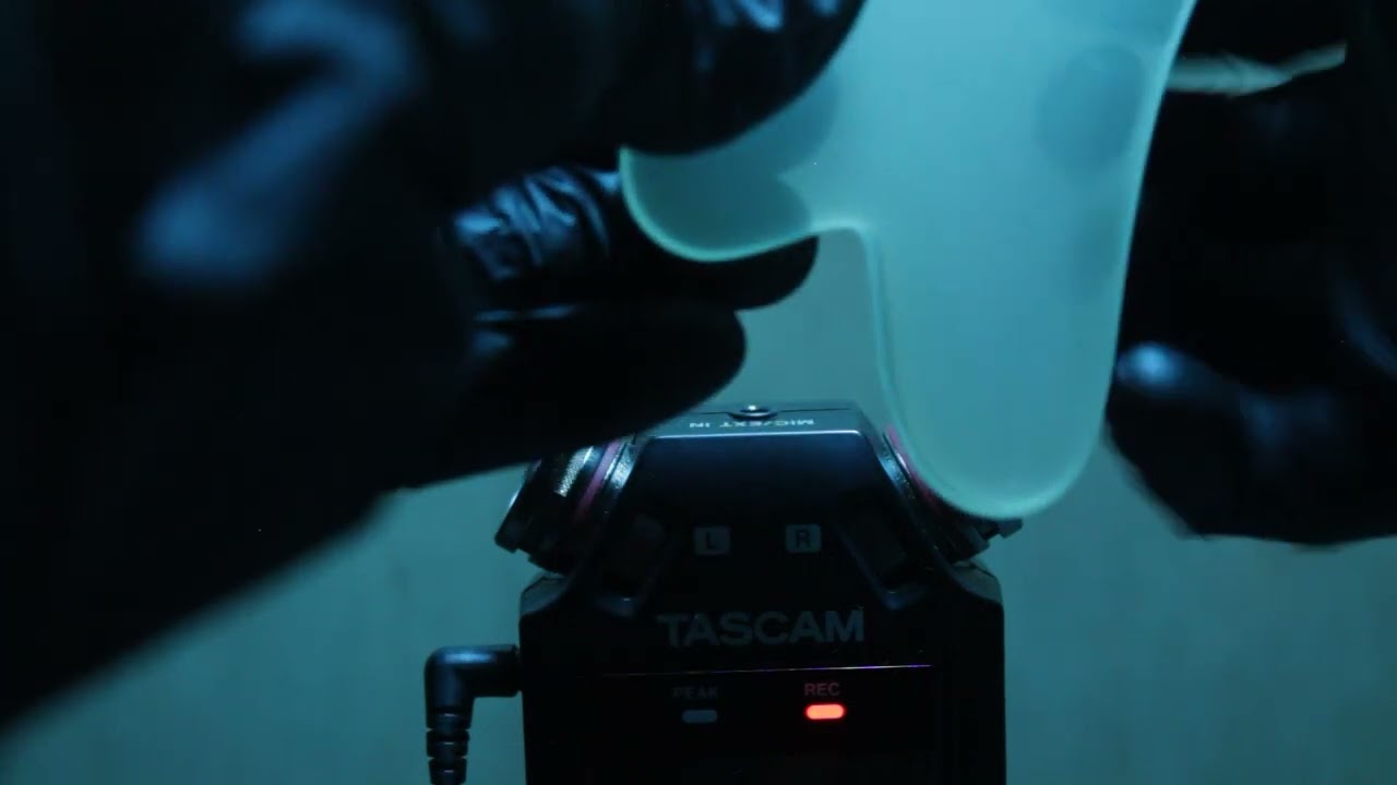 1 Minute ASMR tapping