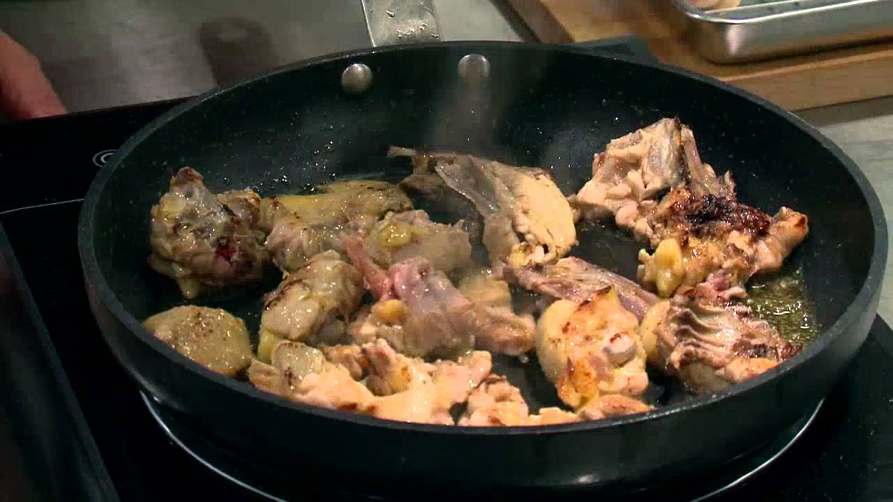 Poulet de Bresse aux Haricots Tarbais par C. Dié - Le Delas