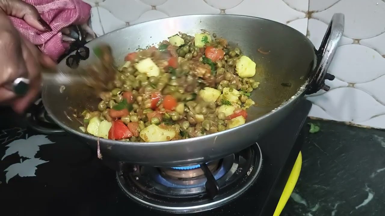 Kacche chane ki chaat 😍 #youtube #trendingvideo #followforfollowback #likecommentshare #ytshorts #fy