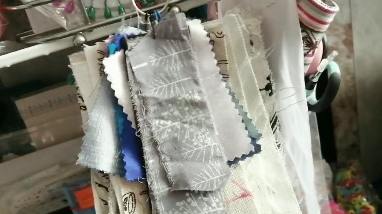 Vlogmas 2019 - Day 28 / 29 & 30 | December Daily | Quick Craft Room Tour