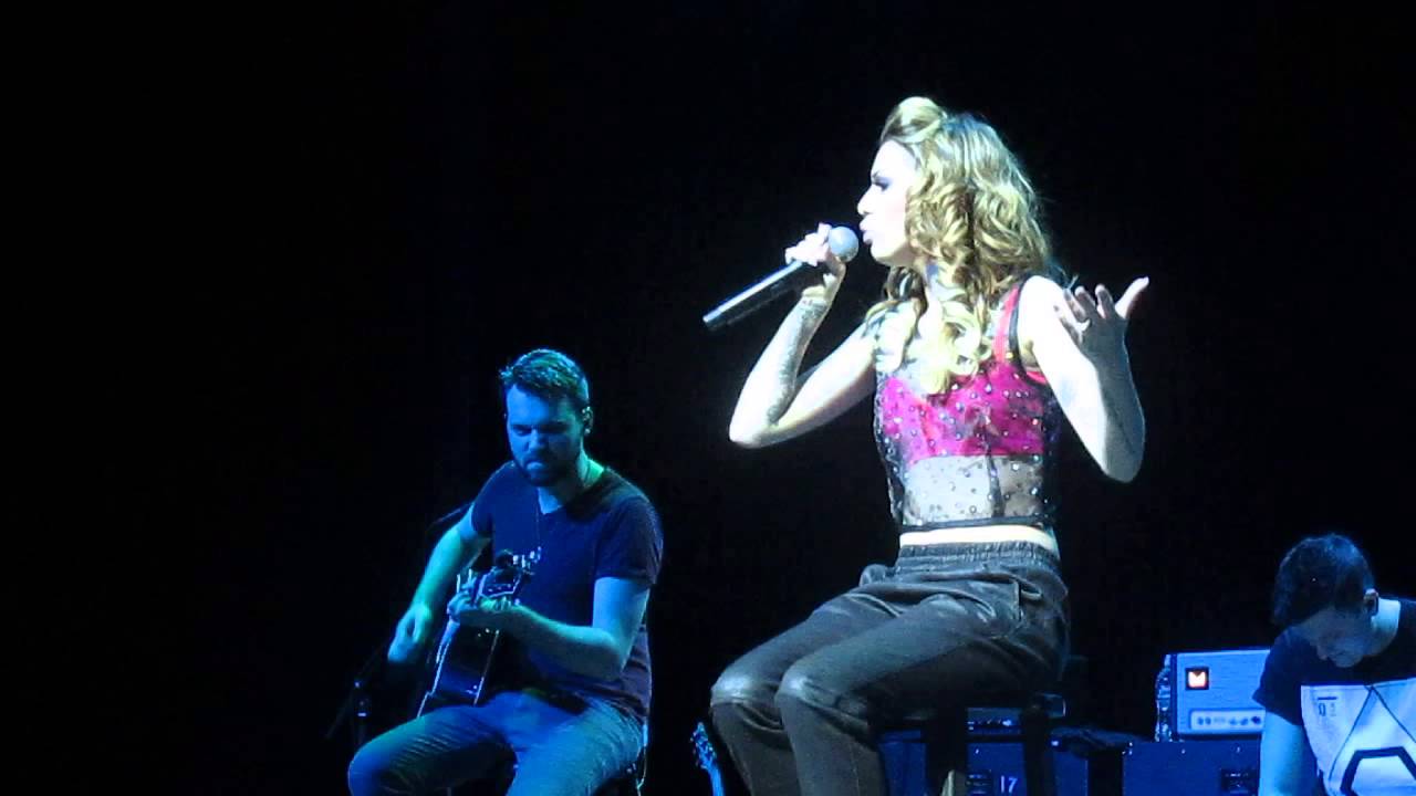 Cher Lloyd - Do I Wanna Know (Kansas City)