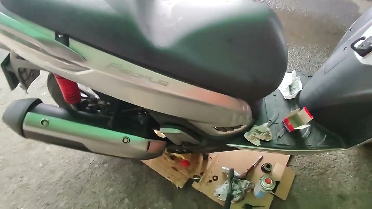 Oil change Kymco peopel gti300 15. september 2022