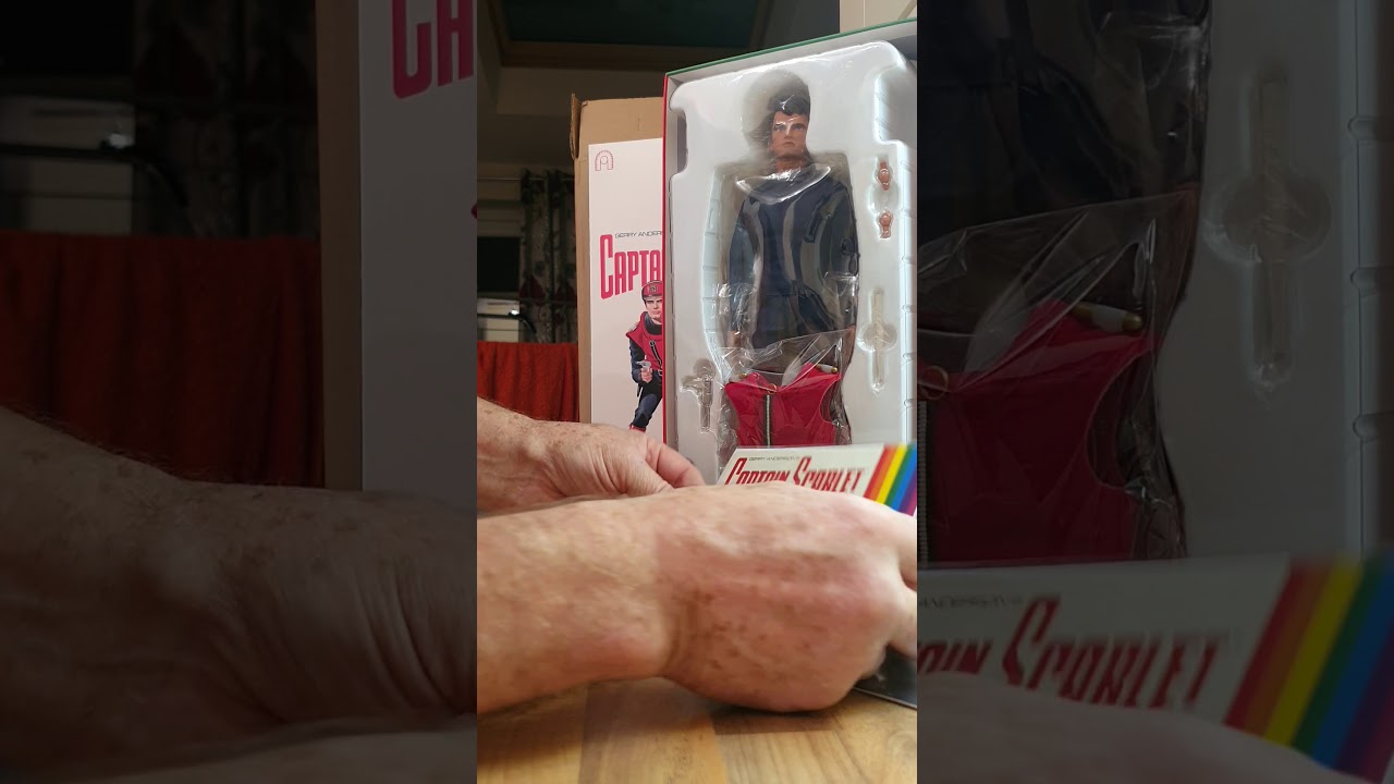 Big chief captain scarlet unboxing