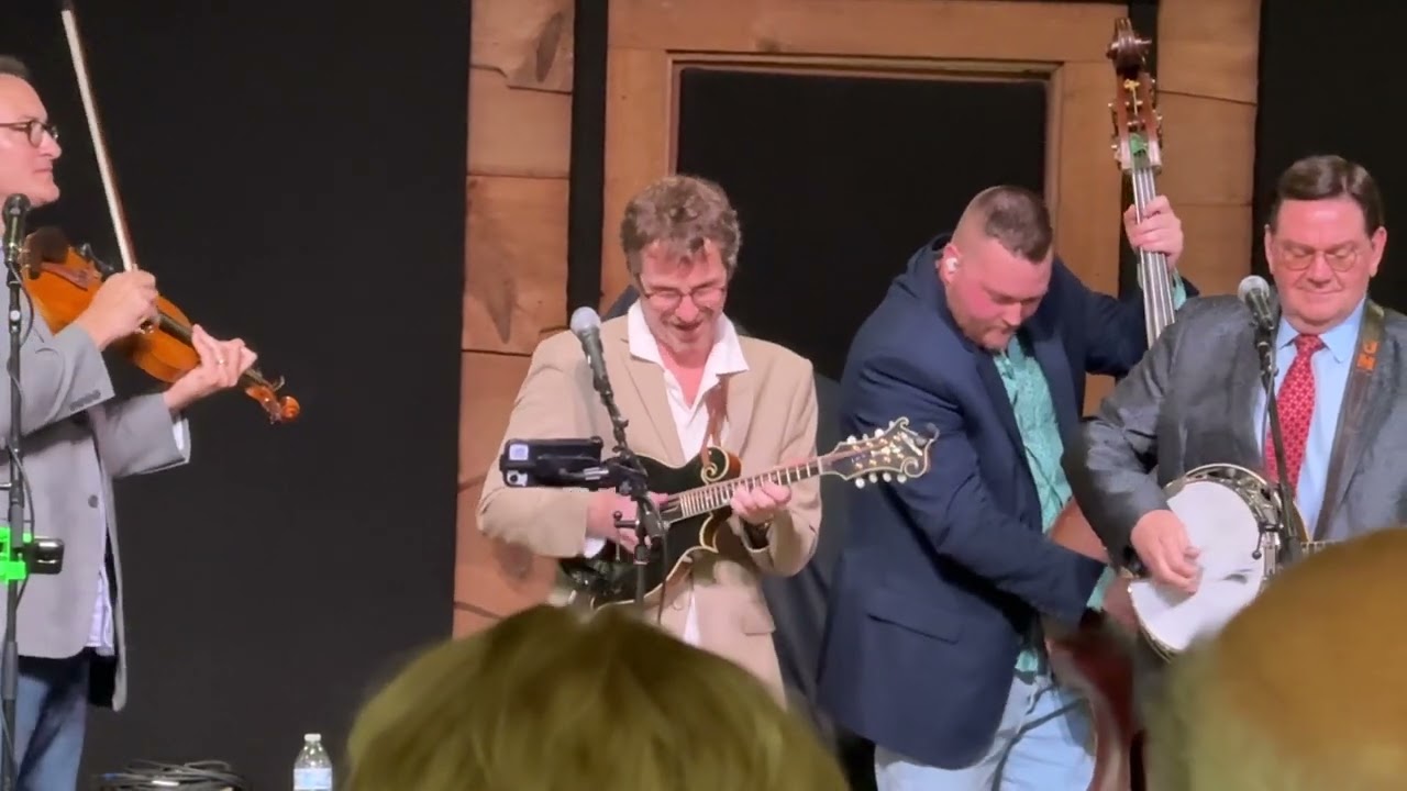 Traveling the Highway Home - Joe Mullins & the Radio Ramblers @RadioRamblers @TheMalpassBrothers