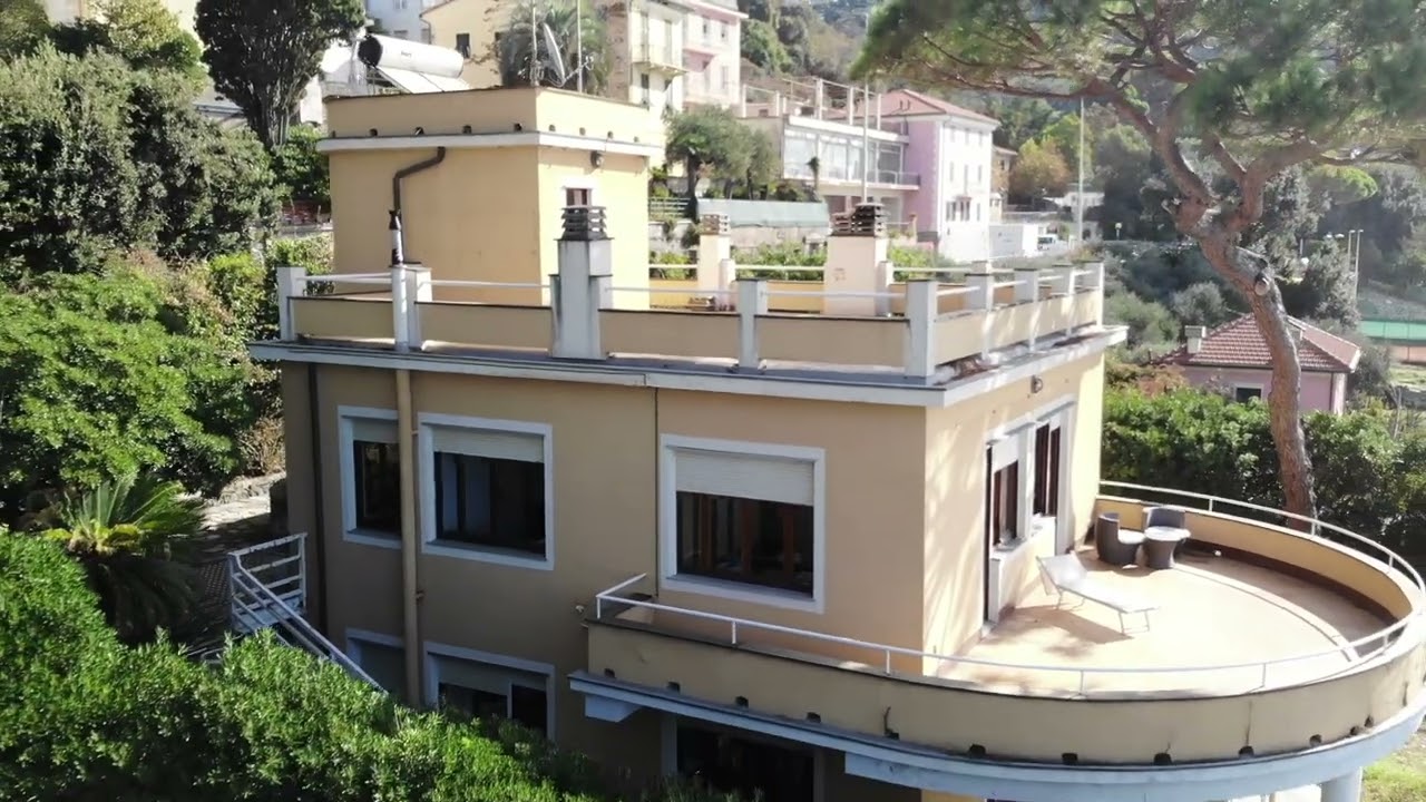 Cavi di Lavagna, amazing property for sale, Italy (near Cavi Borgo).