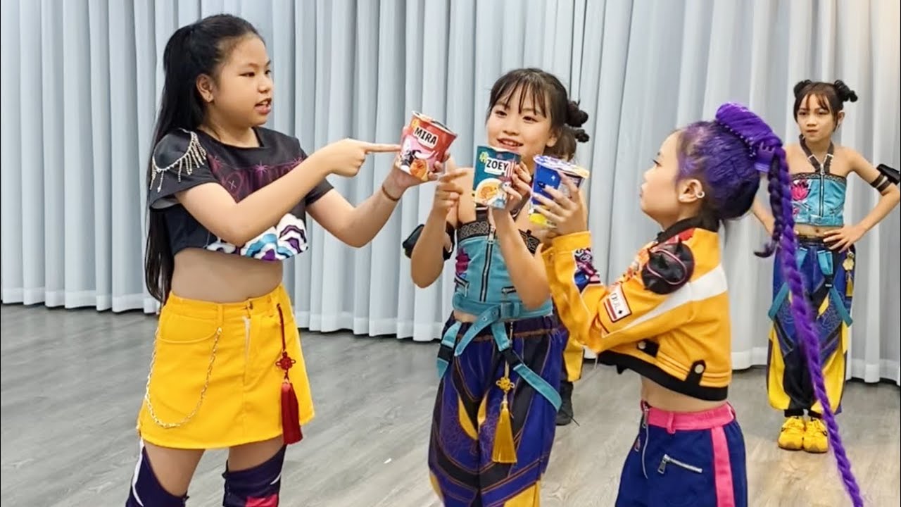 BEHIND THE SCENE,Huntrix's million-view video & what's in the expensive instant noodle cup #trending