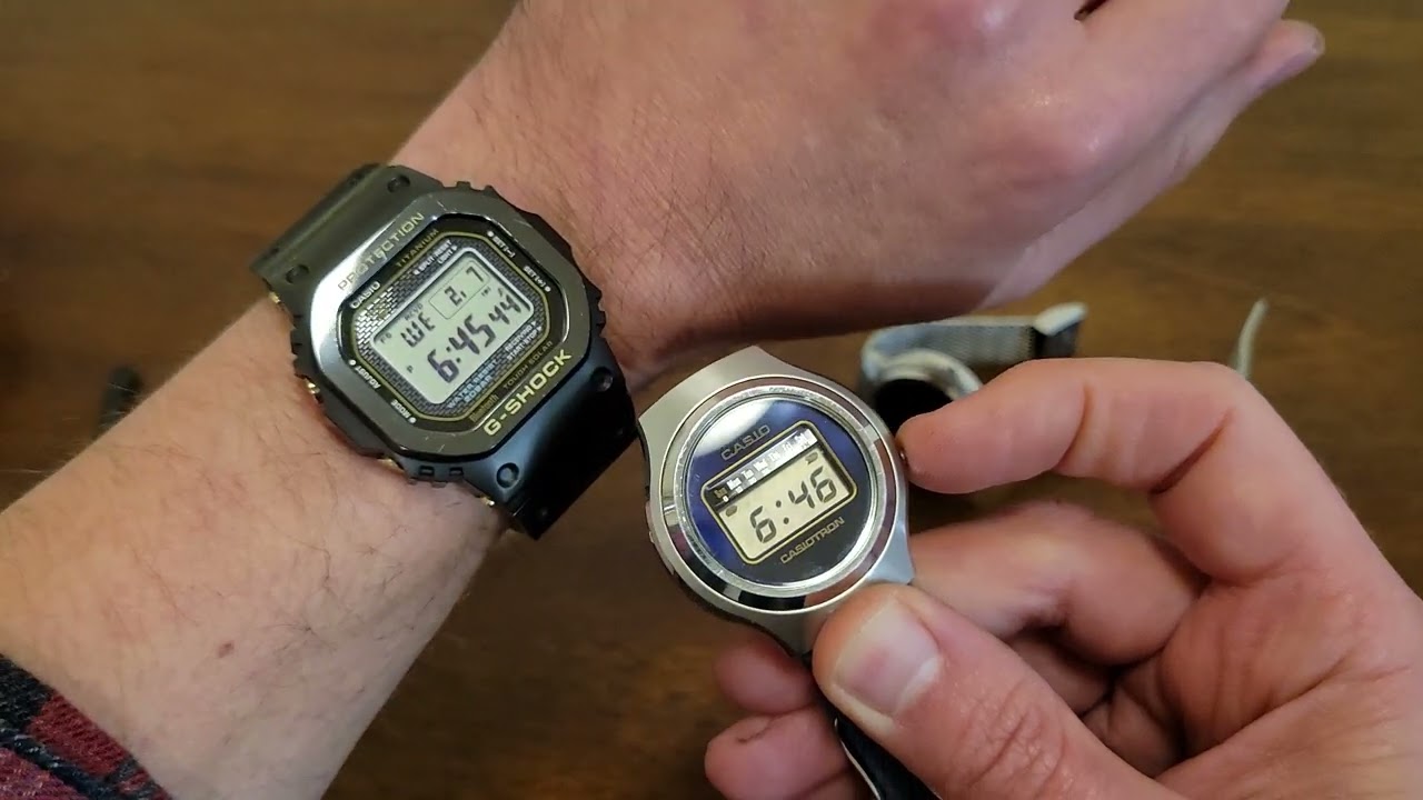Casiotron R-11 time display and adjustment